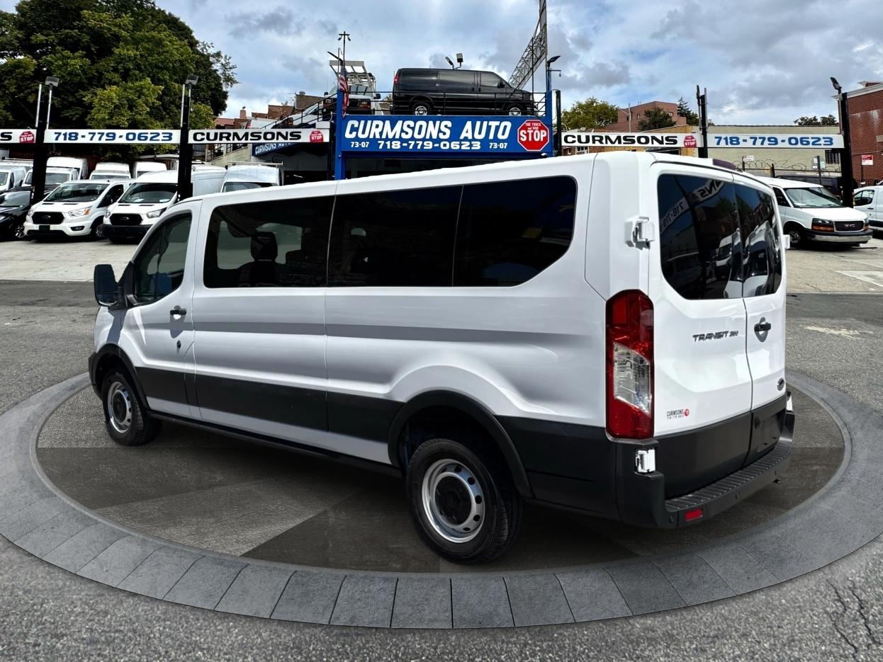 Ford Transit Passenger Wagon T-350 148" Low Roof XLT RWD 2024