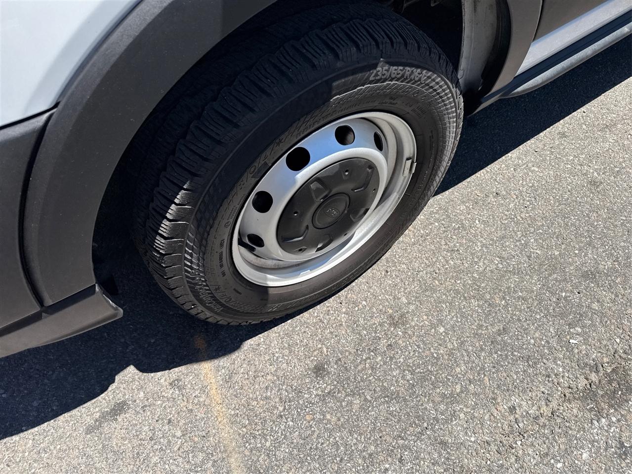 Ford Transit Passenger Wagon T-350 148" Low Roof XLT RWD 2024