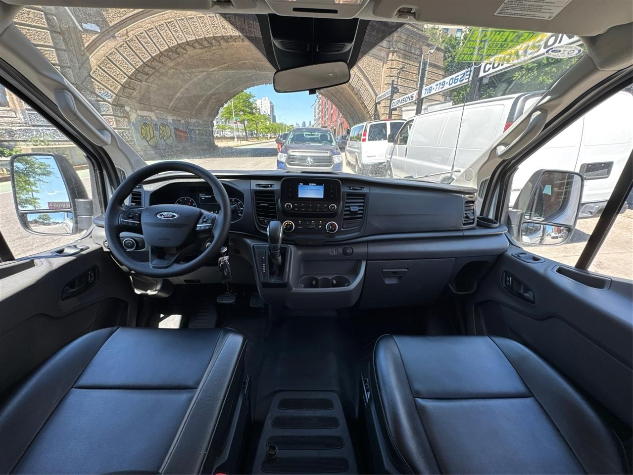 Ford Transit Passenger Wagon T-350 148" Low Roof XLT RWD 2024