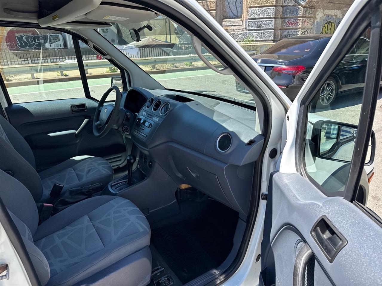 Ford Transit Connect 114.6" XL w/side & rear door privacy glass 2012