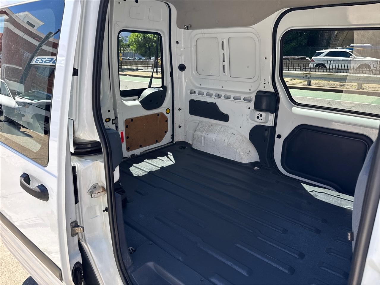 Ford Transit Connect 114.6" XL w/side & rear door privacy glass 2012