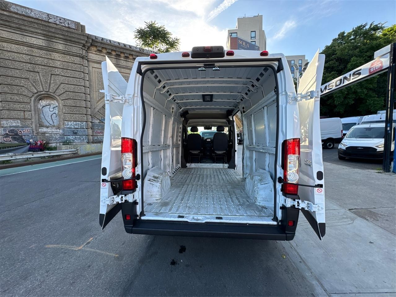 RAM ProMaster Cargo Van Tradesman 2500 High Roof 159" WB w/Pass Seat 2024