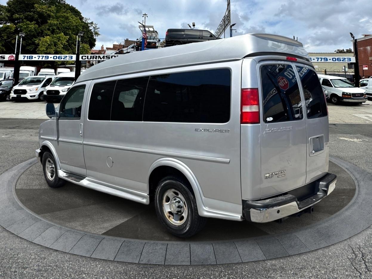 Chevrolet Express Cargo Van RWD 2500 135" 2015