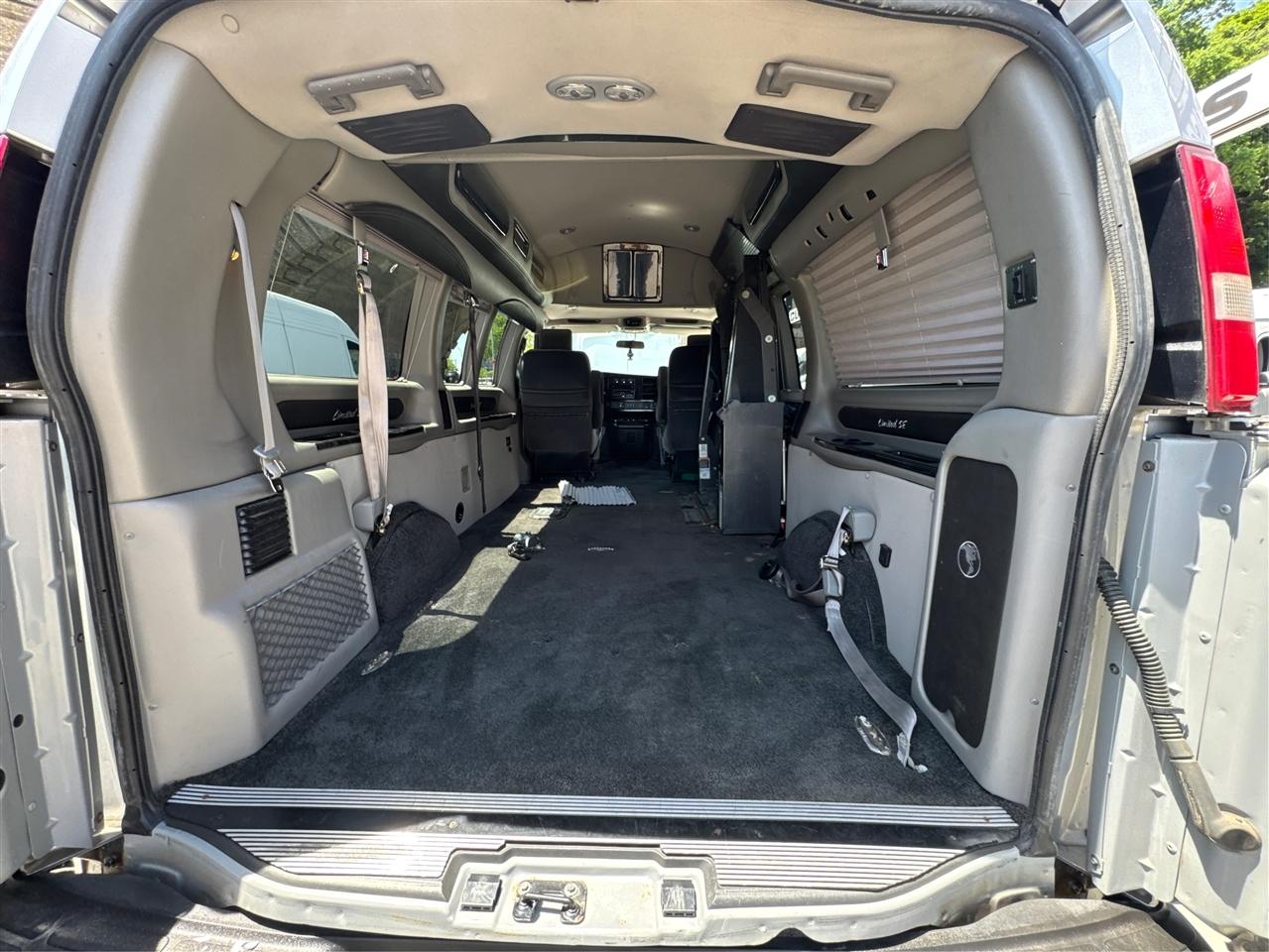 Chevrolet Express Cargo Van RWD 2500 135" 2015