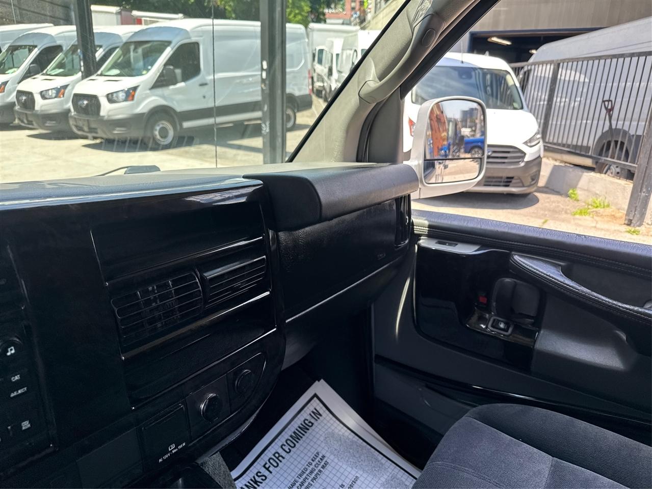 Chevrolet Express Cargo Van RWD 2500 135" 2015