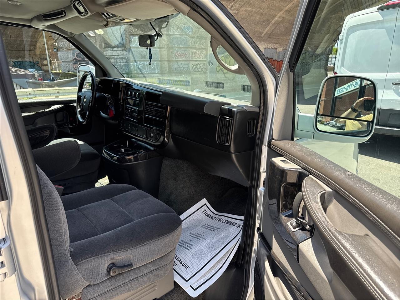 Chevrolet Express Cargo Van RWD 2500 135" 2015