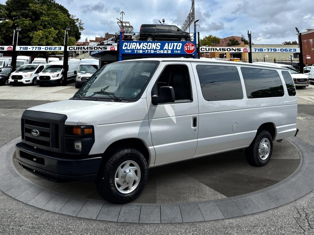 Ford Econoline Wagon E-350 Super Duty Ext XL 2009
