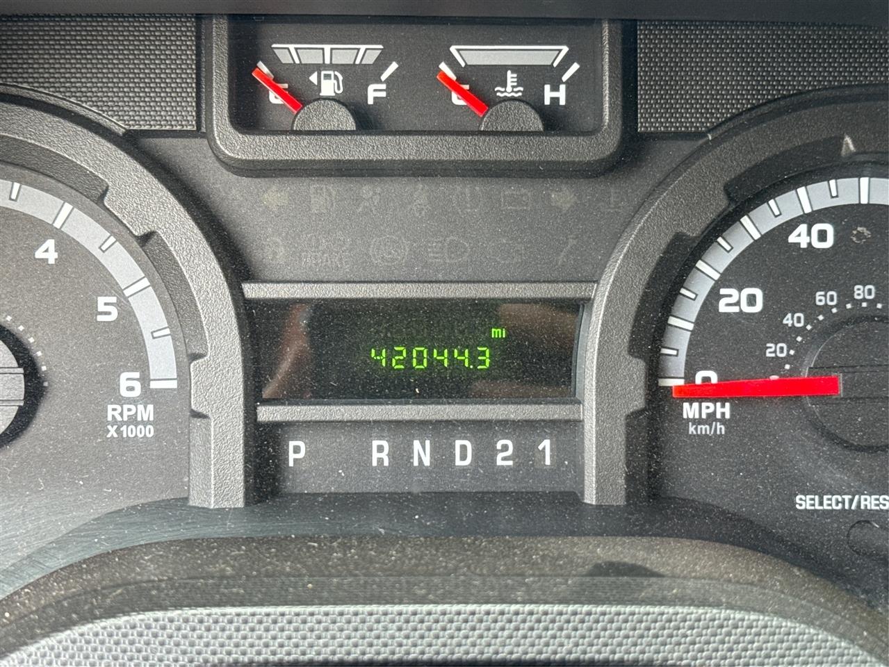 Ford Econoline Wagon E-350 Super Duty Ext XL 2009