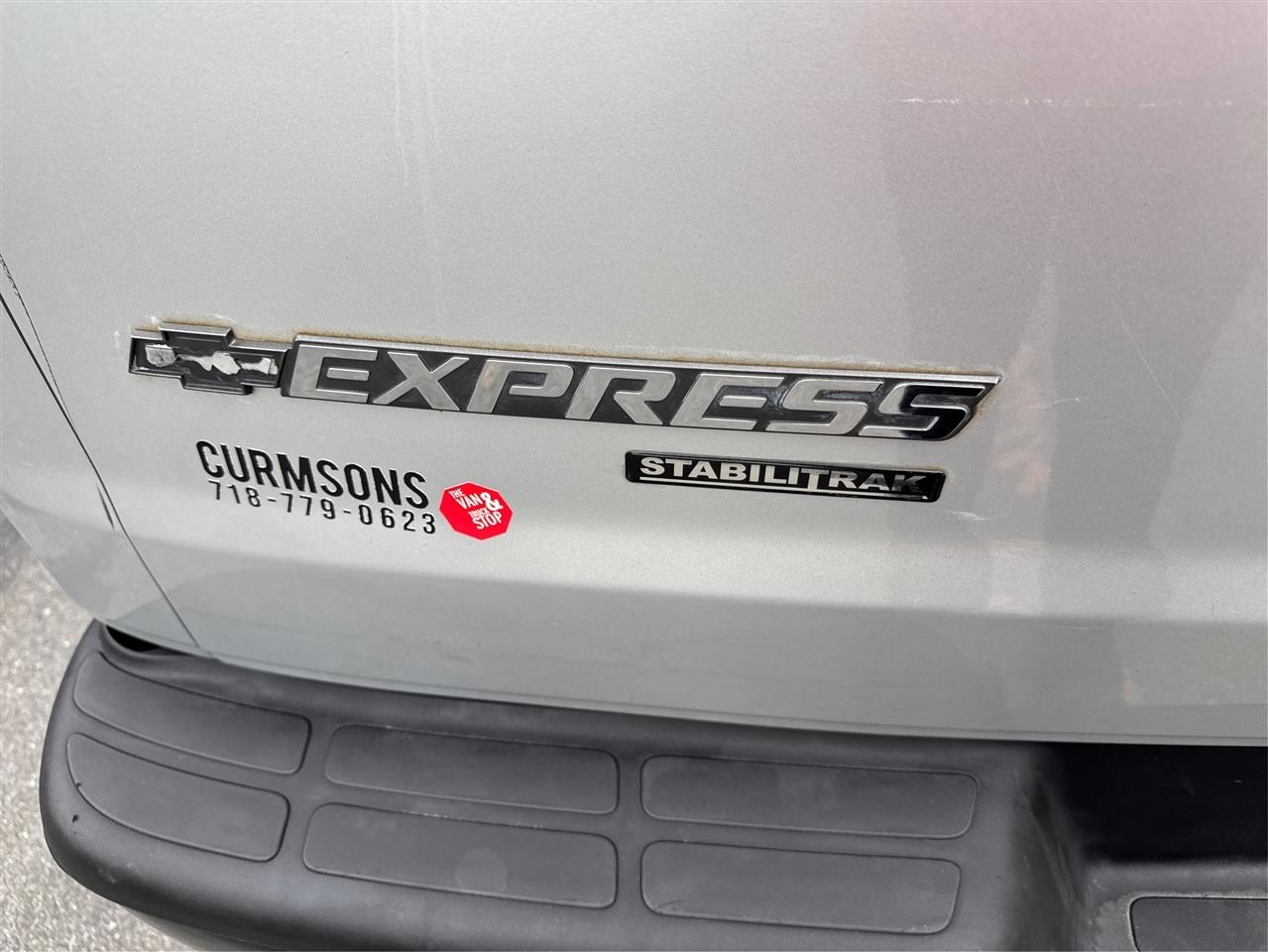 Chevrolet Express Passenger RWD 3500 155" LS w/1LS 2015