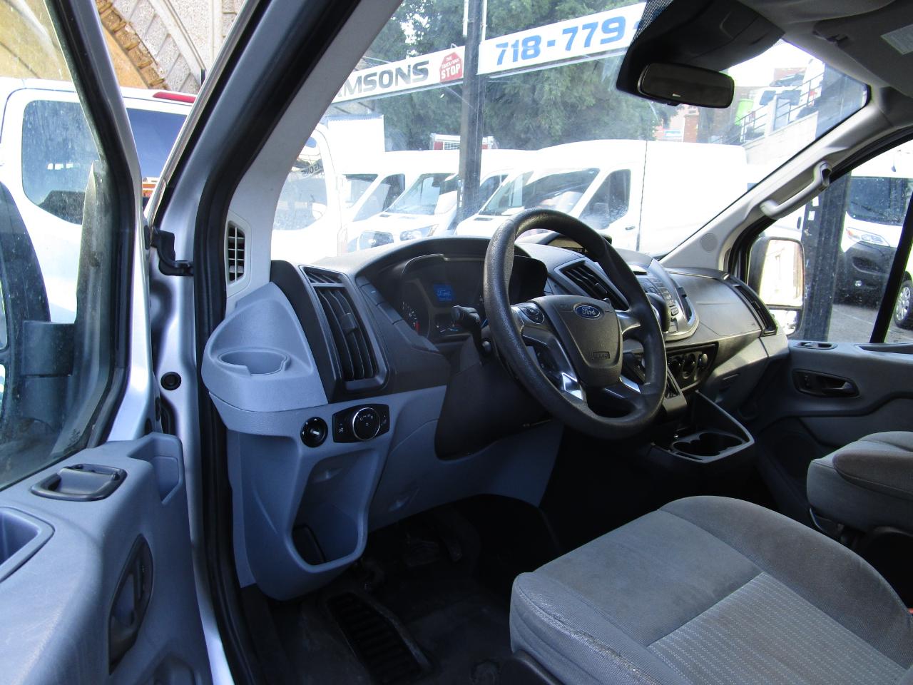 Ford Transit Wagon T-350 148" Low Roof XLT Swing-Out RH Dr 2016