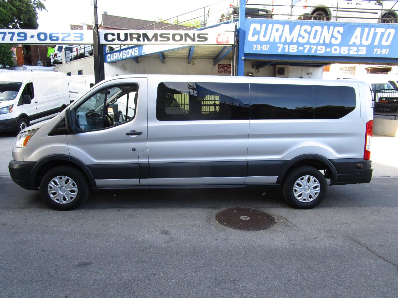 Ford Transit Wagon T-350 148" Low Roof XLT Swing-Out RH Dr 2016