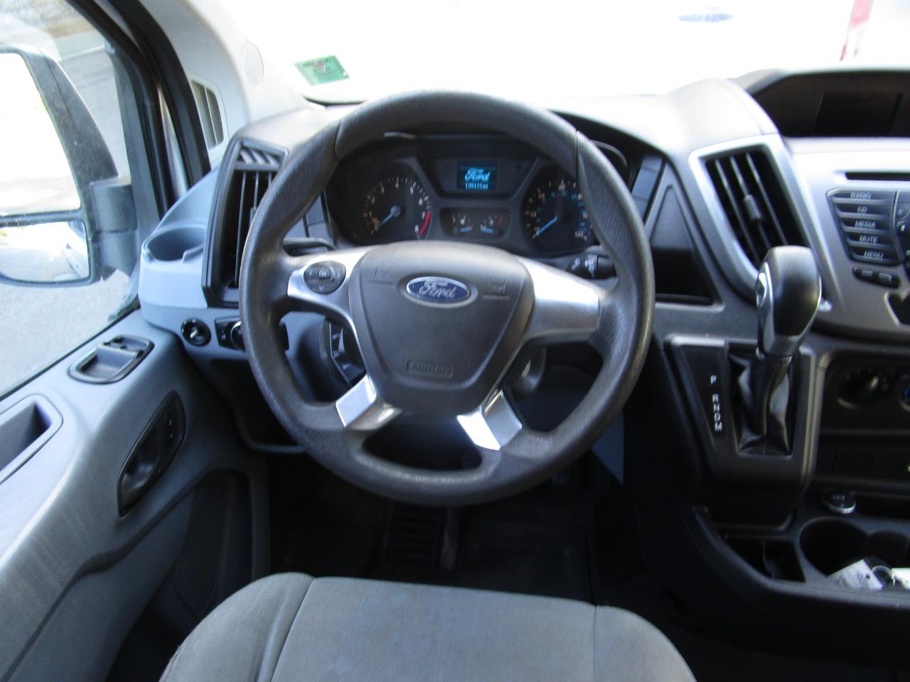 Ford Transit Wagon T-350 148" Low Roof XLT Swing-Out RH Dr 2016