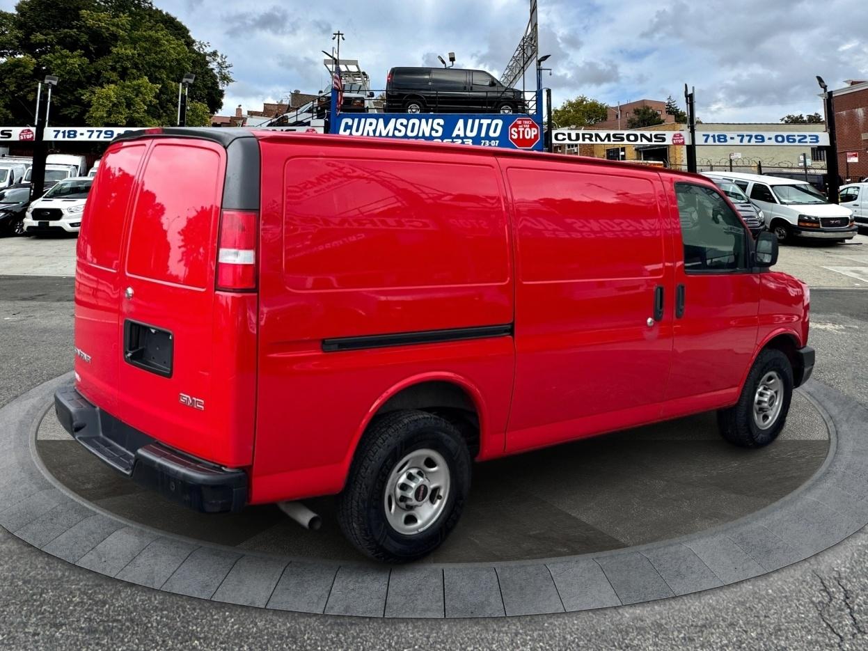 GMC Savana Cargo Van RWD 2500 135" 2018