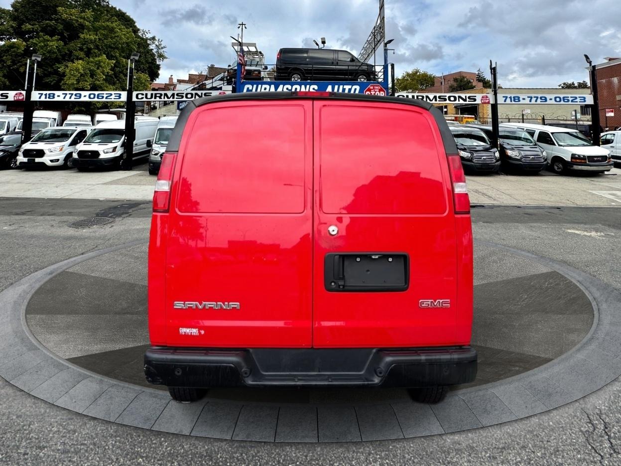 GMC Savana Cargo Van RWD 2500 135" 2018