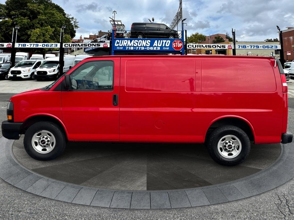 GMC Savana Cargo Van RWD 2500 135" 2018