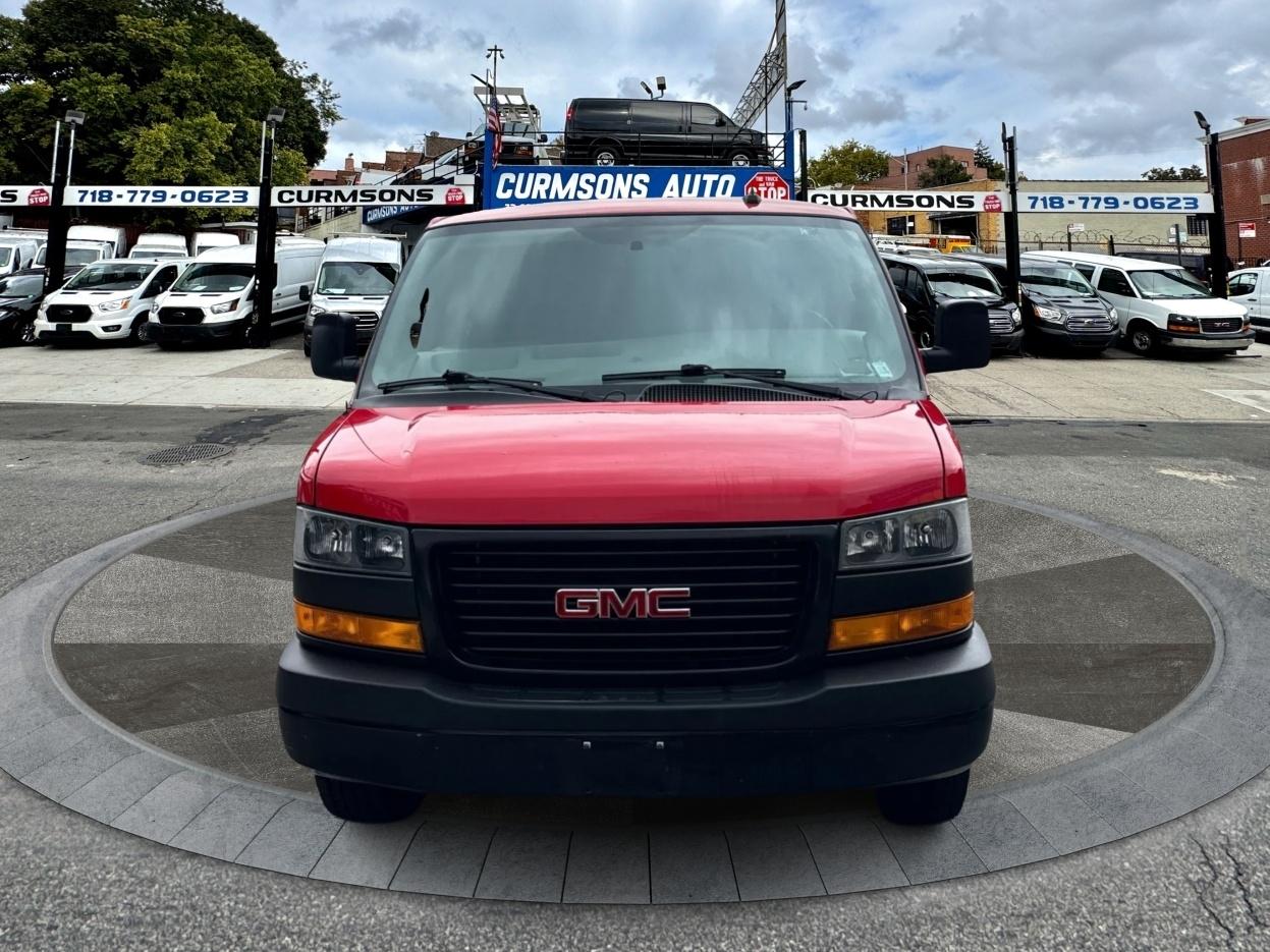 GMC Savana Cargo Van RWD 2500 135" 2018