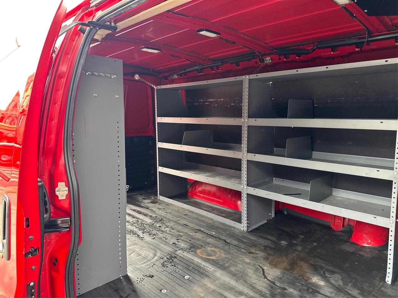 GMC Savana Cargo Van RWD 2500 135" 2018