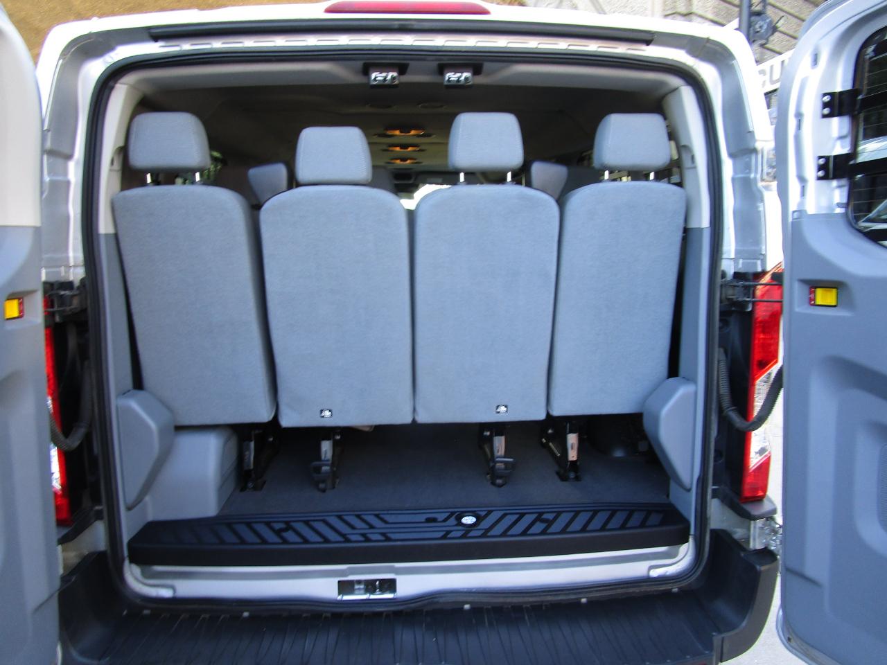 Ford Transit Wagon T-350 148" Low Roof XLT Swing-Out RH Dr 2016