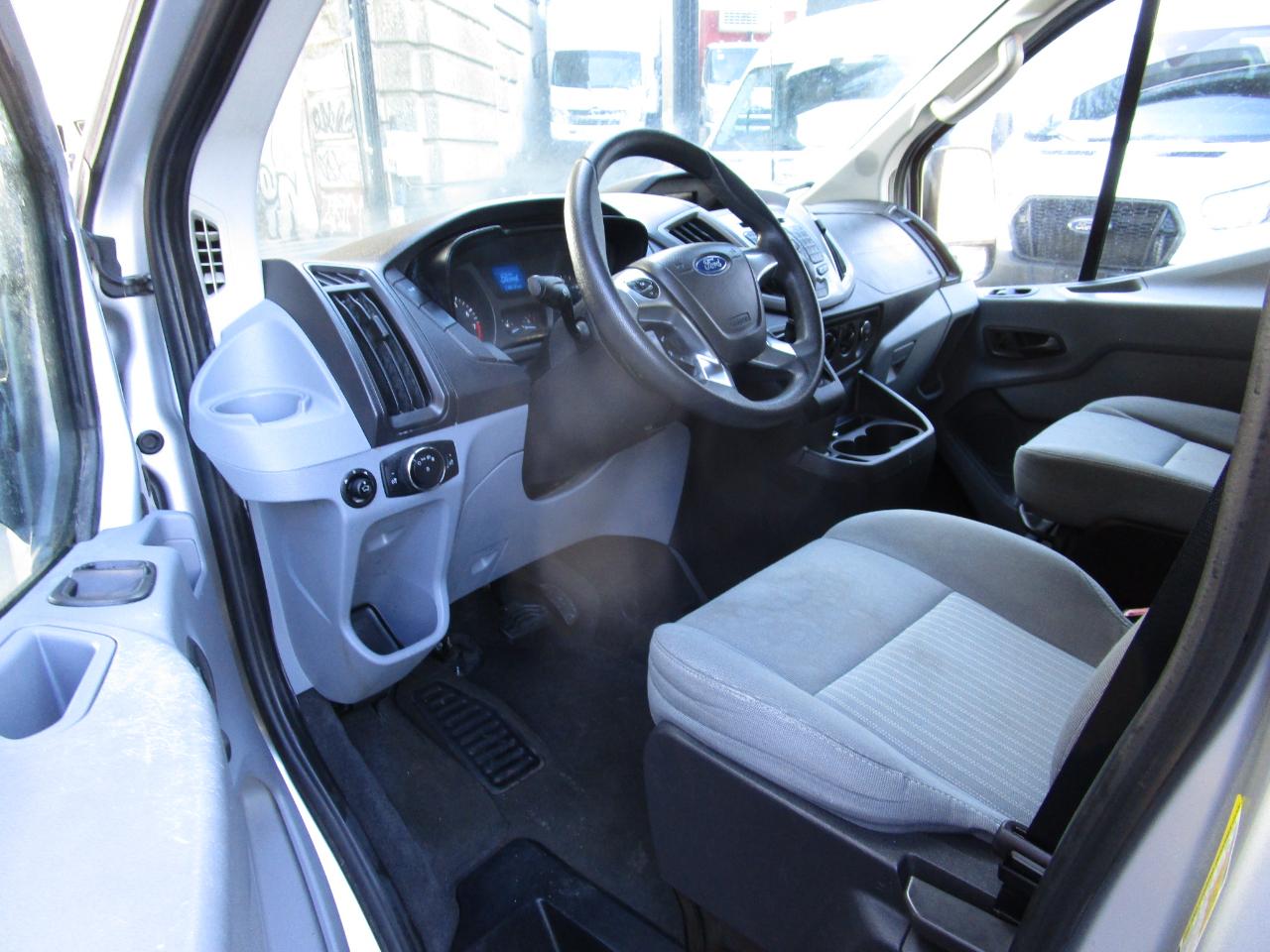 Ford Transit Wagon T-350 148" Low Roof XLT Swing-Out RH Dr 2016