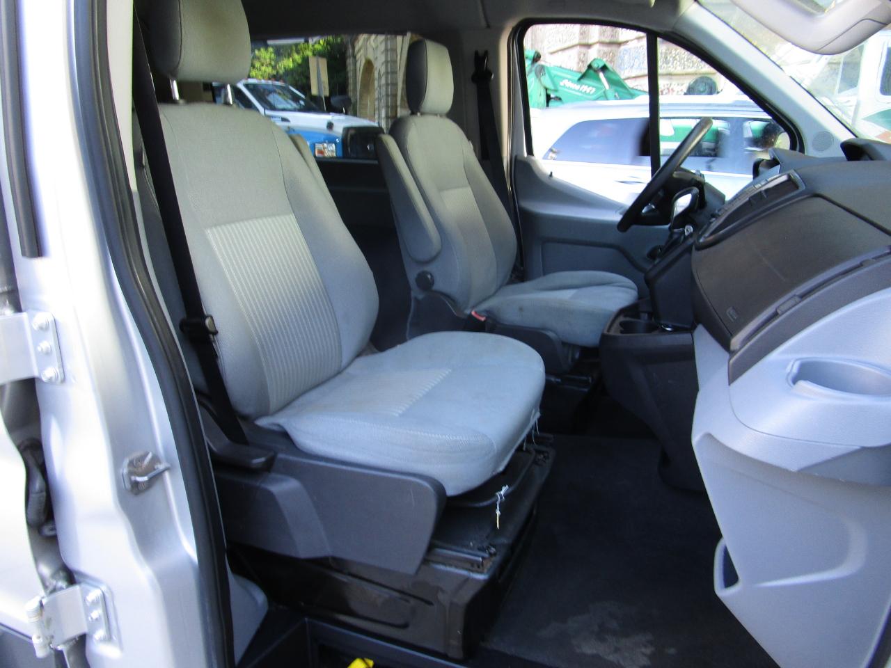 Ford Transit Wagon T-350 148" Low Roof XLT Swing-Out RH Dr 2016