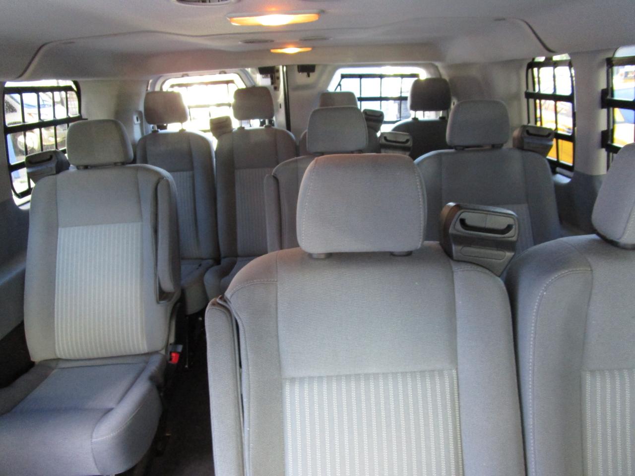 Ford Transit Wagon T-350 148" Low Roof XLT Swing-Out RH Dr 2016
