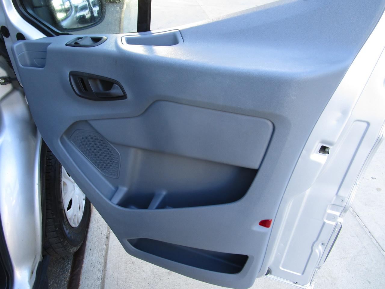 Ford Transit Wagon T-350 148" Low Roof XLT Swing-Out RH Dr 2016