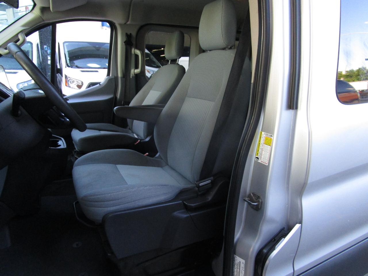 Ford Transit Wagon T-350 148" Low Roof XLT Swing-Out RH Dr 2016
