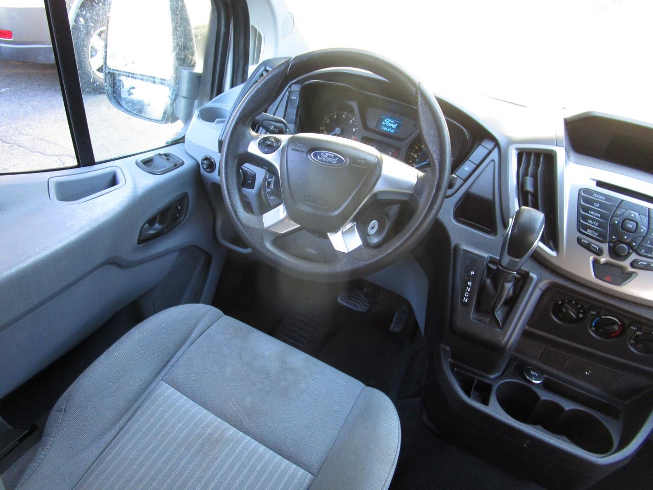 Ford Transit Wagon T-350 148" Low Roof XLT Swing-Out RH Dr 2016