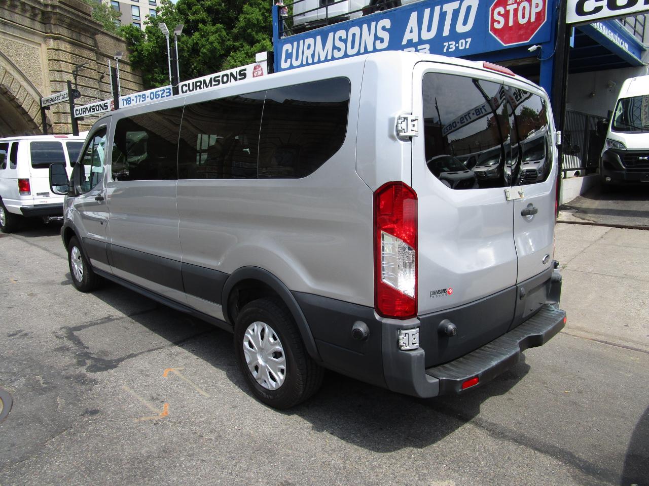 Ford Transit Wagon T-350 148" Low Roof XLT Swing-Out RH Dr 2016