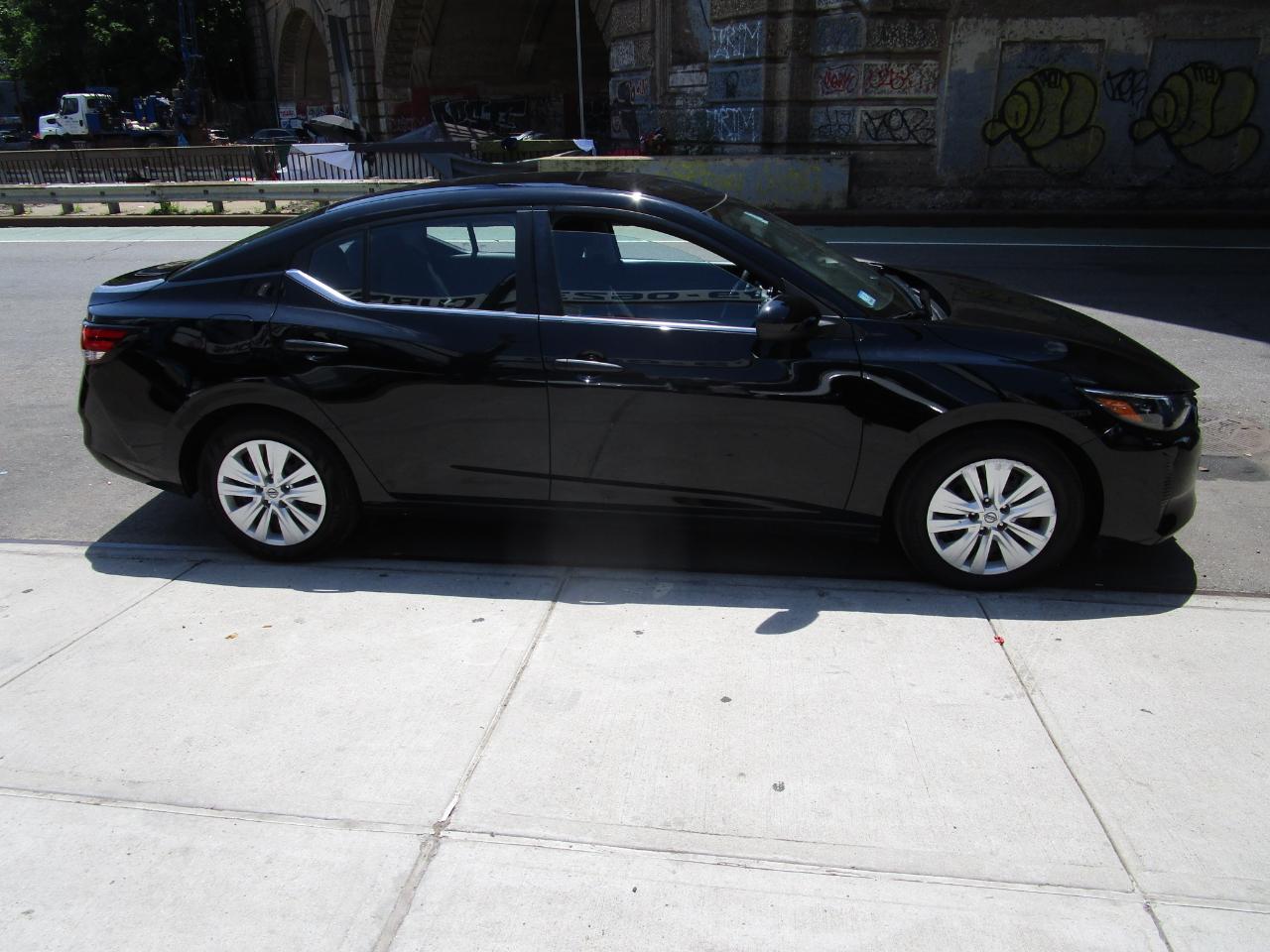 Nissan Sentra S CVT 2025
