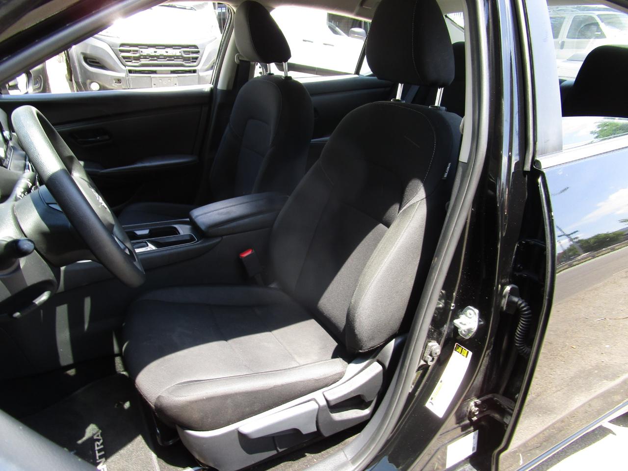 Nissan Sentra S CVT 2025