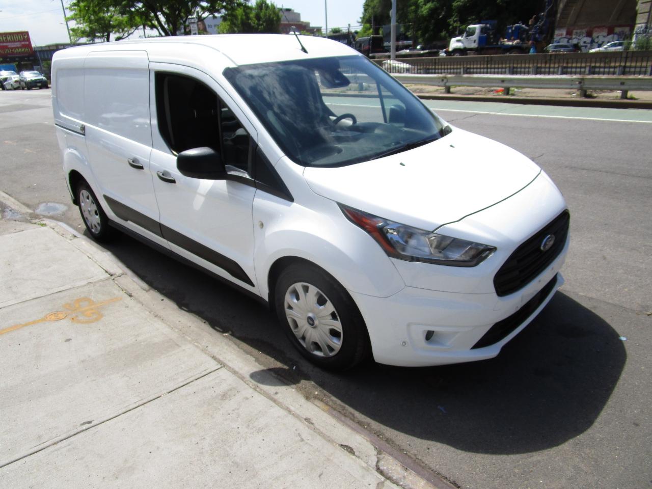 Ford Transit Connect Van XLT LWB w/Rear Symmetrical Doors 2022