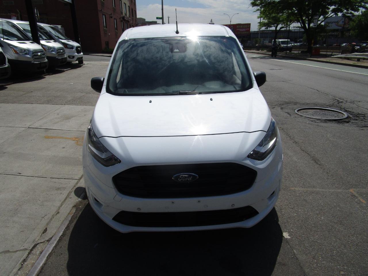 Ford Transit Connect Van XLT LWB w/Rear Symmetrical Doors 2022