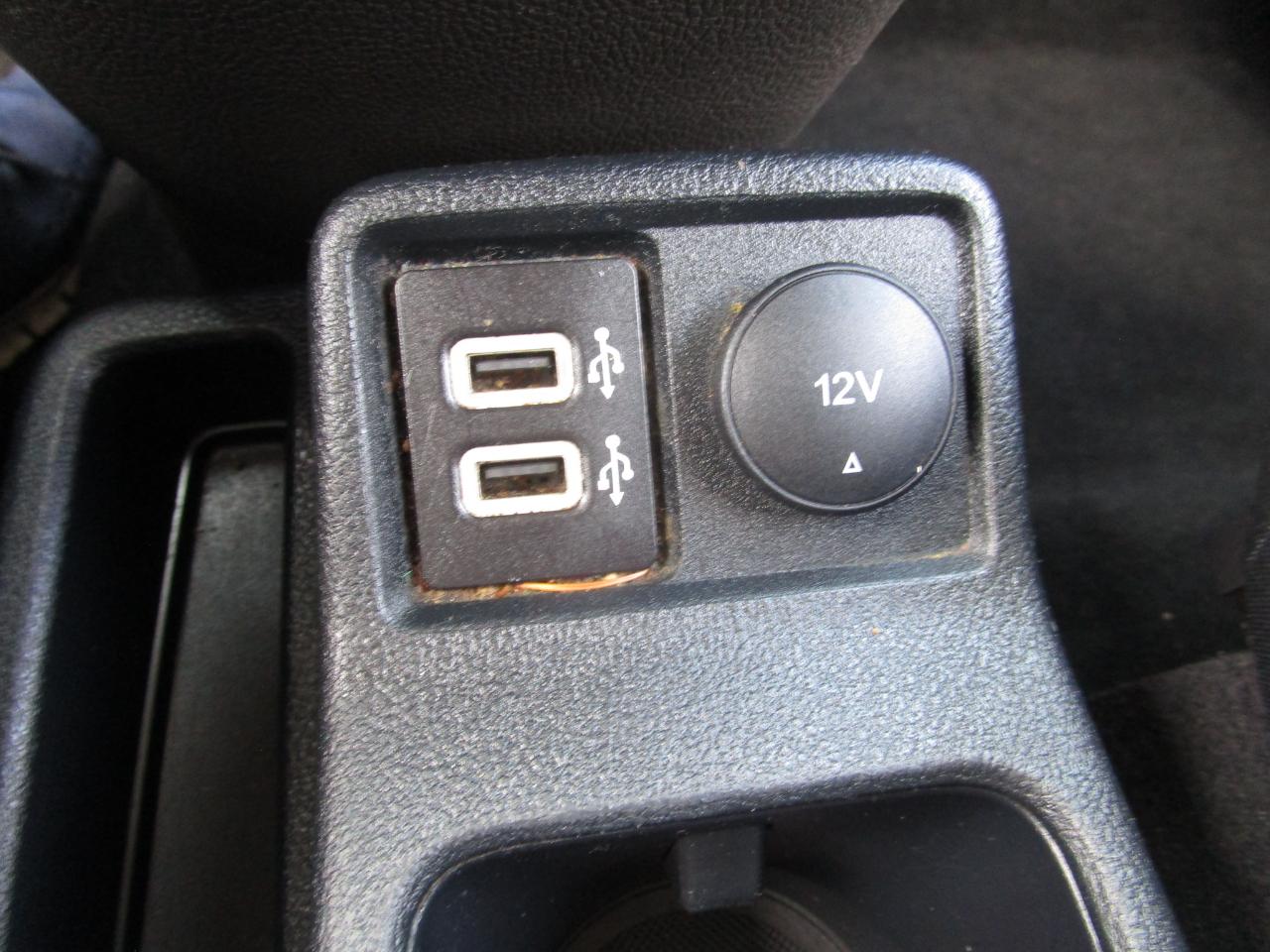 Ford Transit Connect Van XLT LWB w/Rear Symmetrical Doors 2022