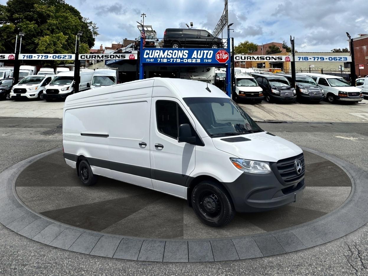 Mercedes-Benz Sprinter Cargo Van 2500 High Roof I4 Diesel 170" RWD 2025