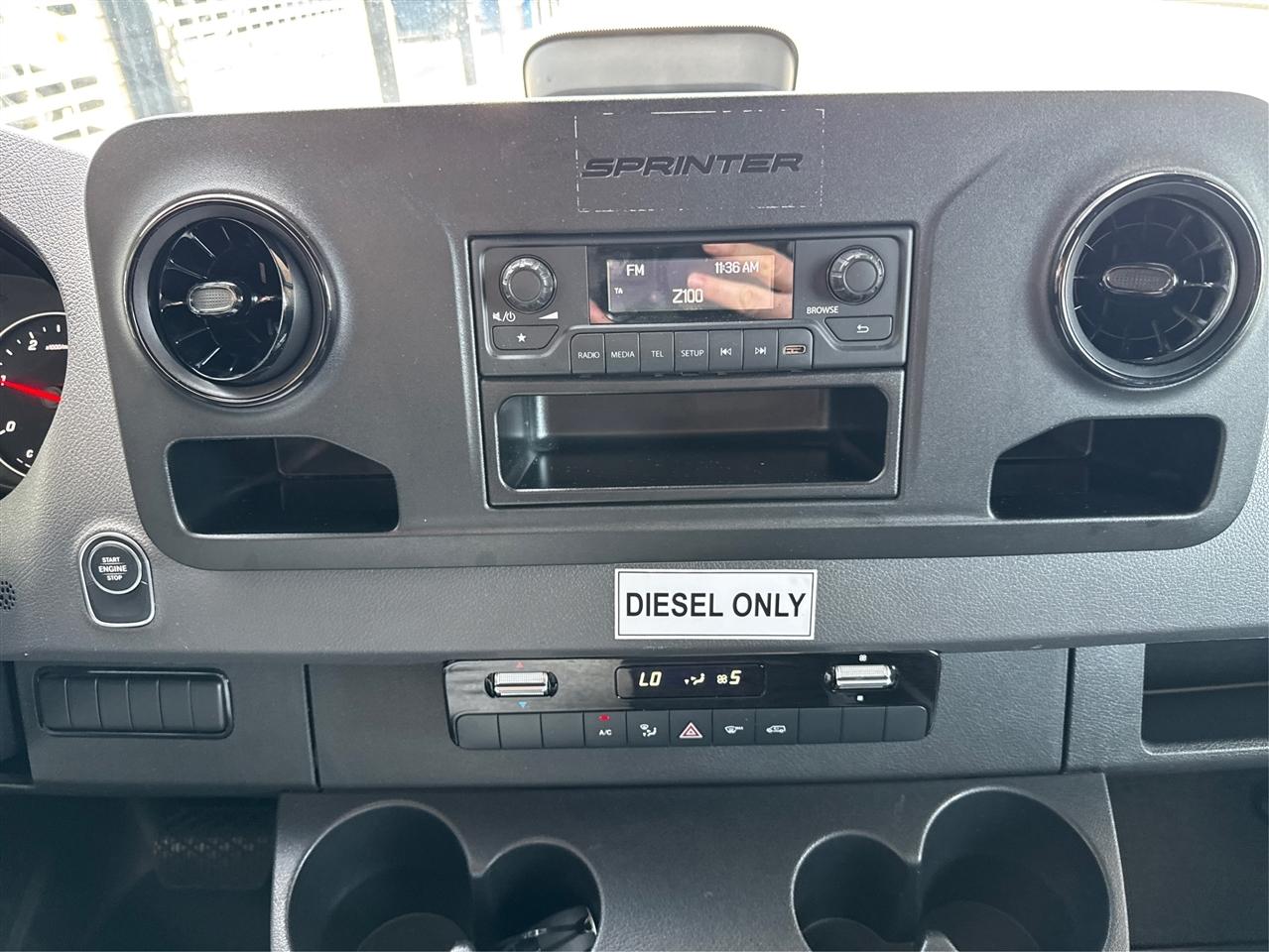 Mercedes-Benz Sprinter Cargo Van 2500 High Roof I4 Diesel 170" RWD 2025
