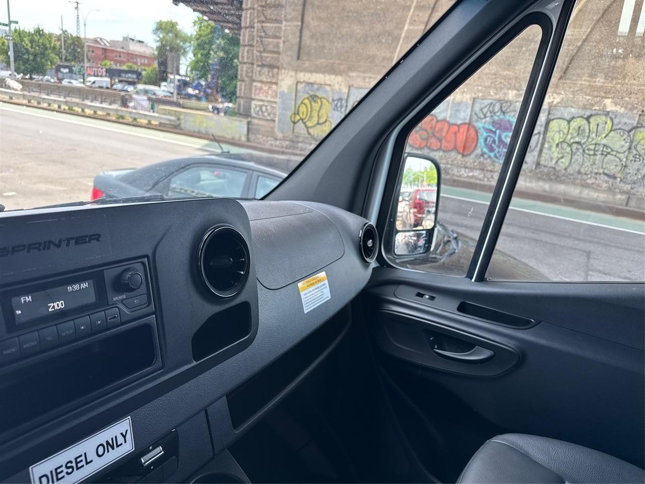 Mercedes-Benz Sprinter Cargo Van 2500 High Roof I4 Diesel 170" RWD 2025