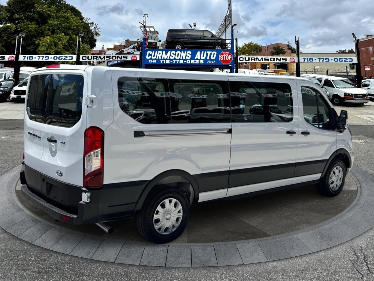 Ford Transit Passenger Wagon T-350 148" Low Roof XLT RWD 2026