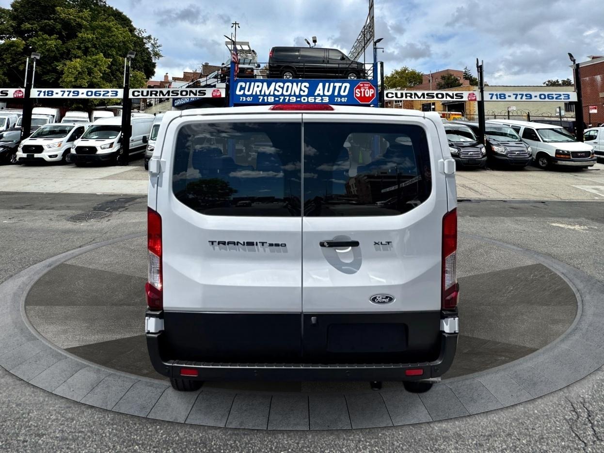 Ford Transit Passenger Wagon T-350 148" Low Roof XLT RWD 2026