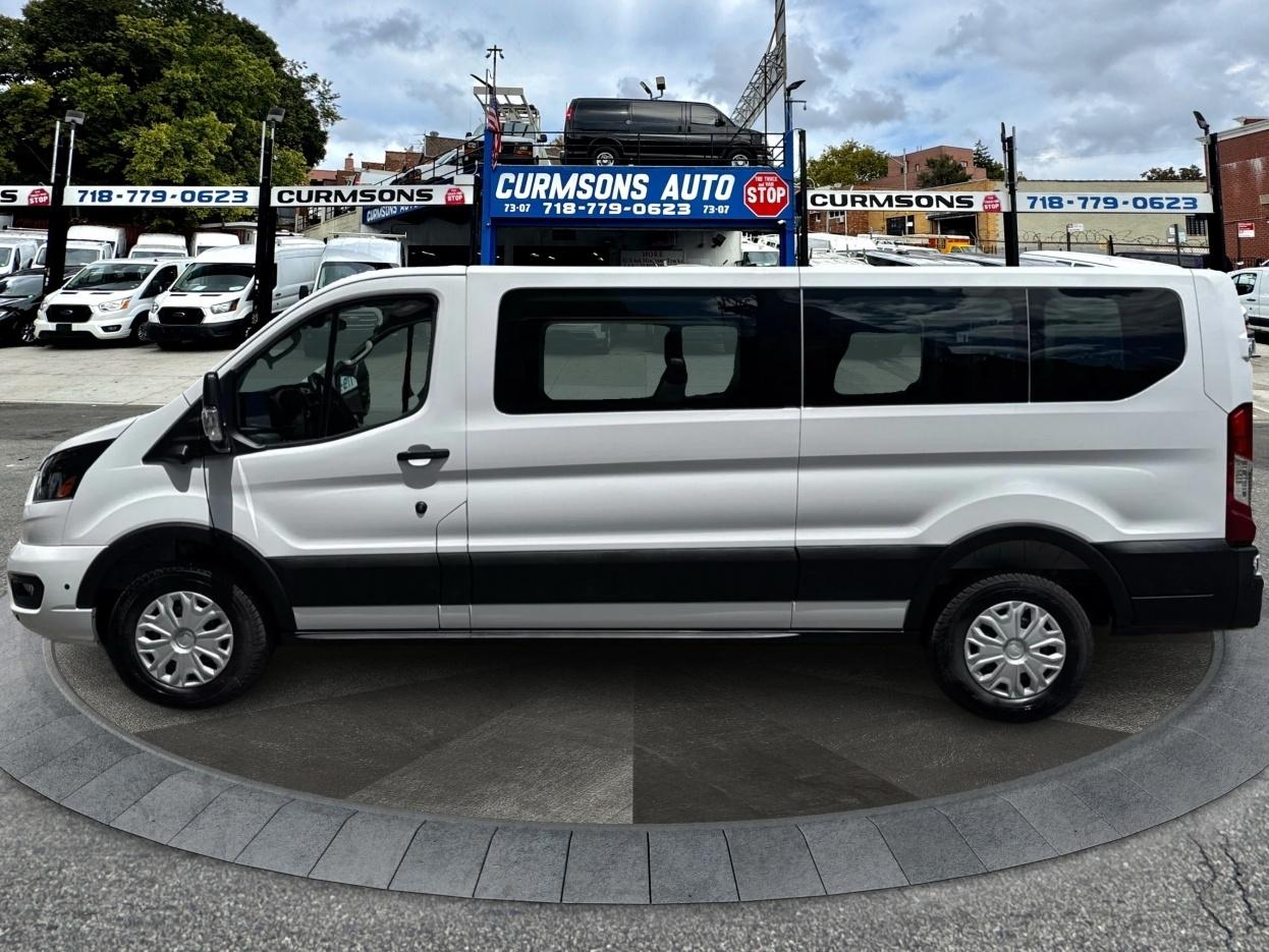 Ford Transit Passenger Wagon T-350 148" Low Roof XLT RWD 2026