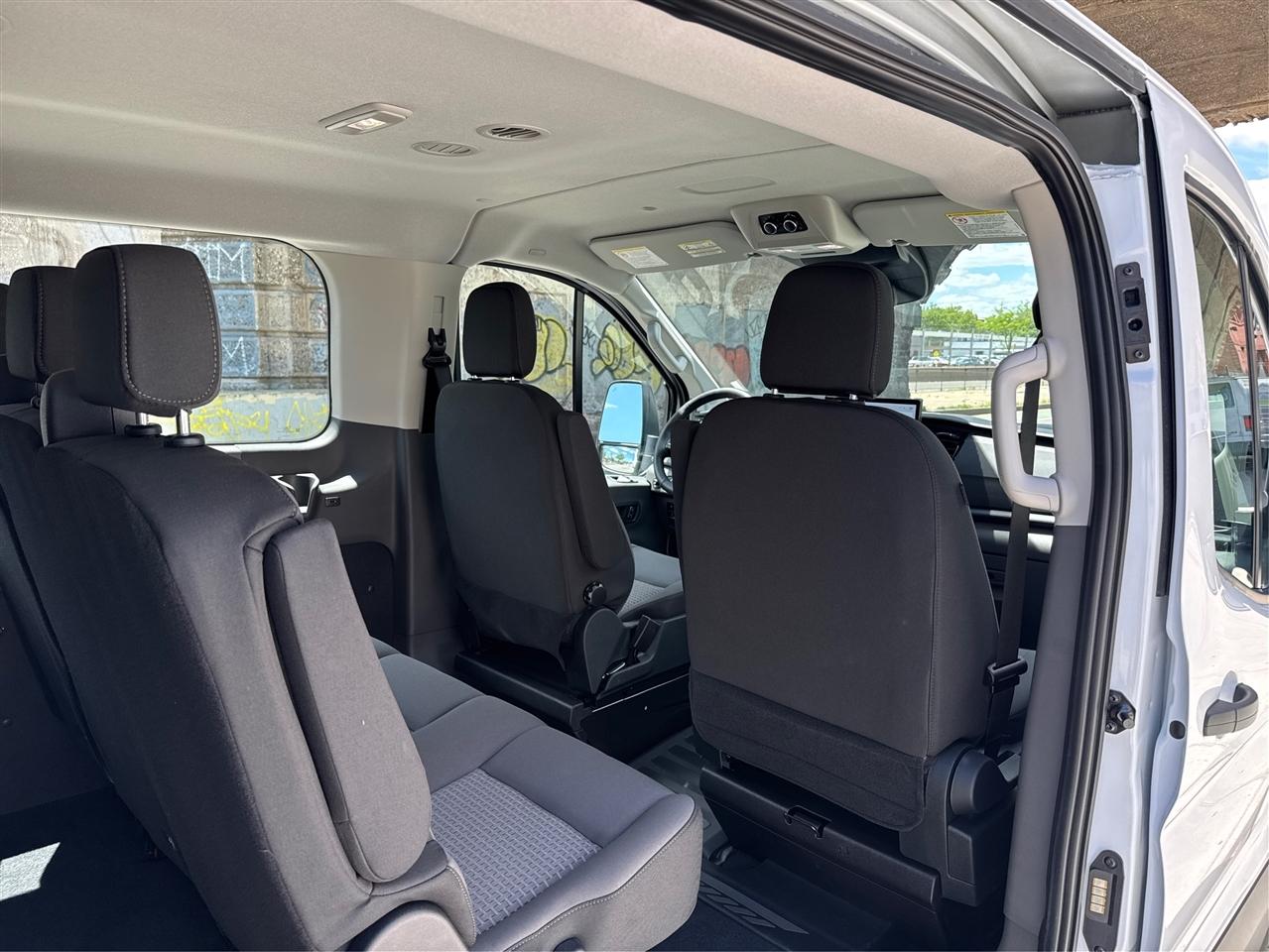 Ford Transit Passenger Wagon T-350 148" Low Roof XLT RWD 2026