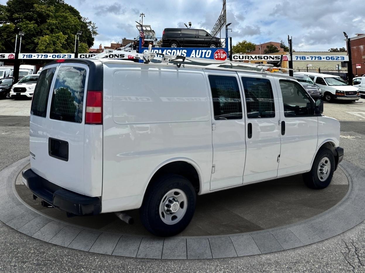 Chevrolet Express Cargo Van RWD 2500 135" 2015
