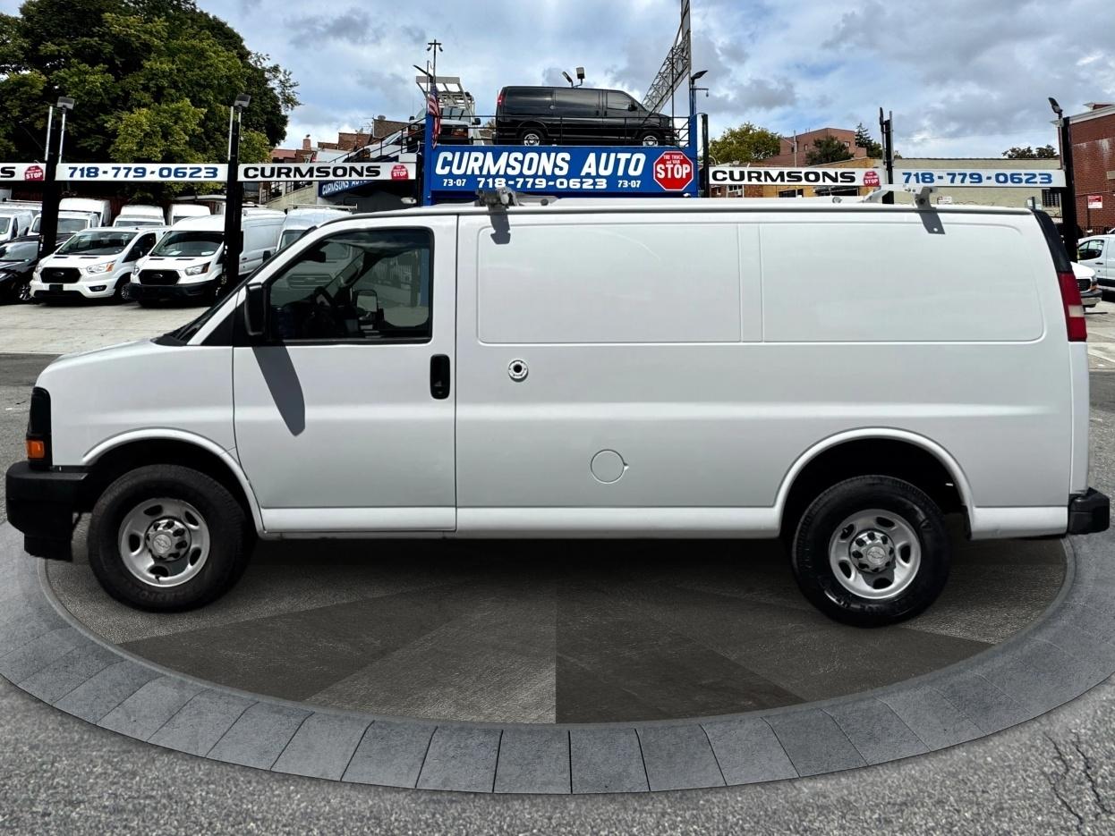Chevrolet Express Cargo Van RWD 2500 135" 2015