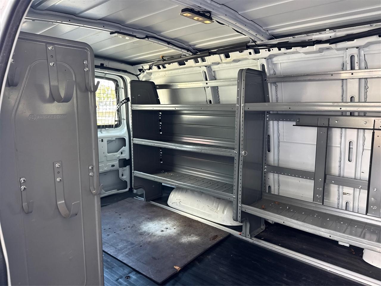 Chevrolet Express Cargo Van RWD 2500 135" 2015
