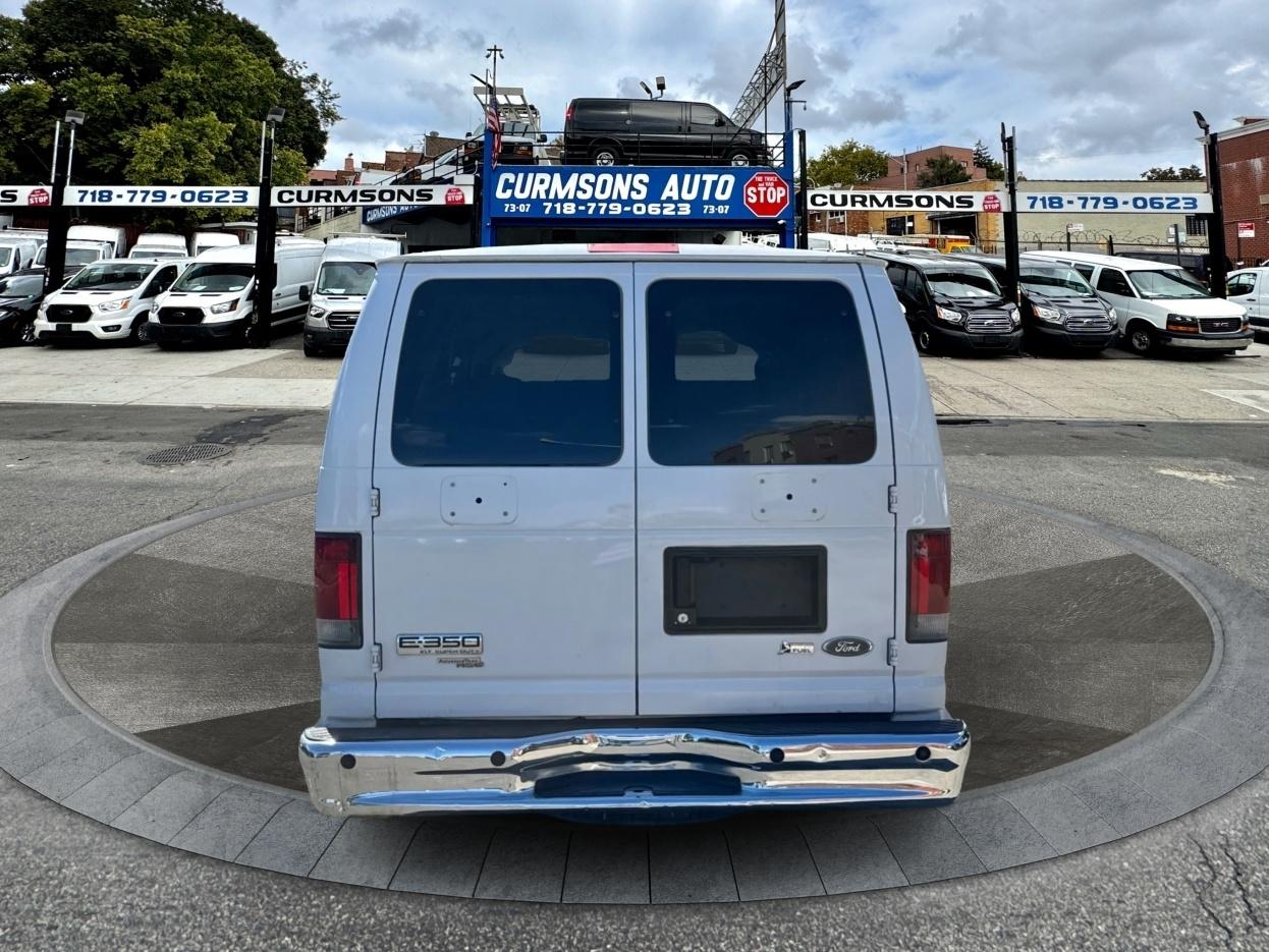 Ford Econoline Wagon E-350 Super Duty Ext XLT 2012