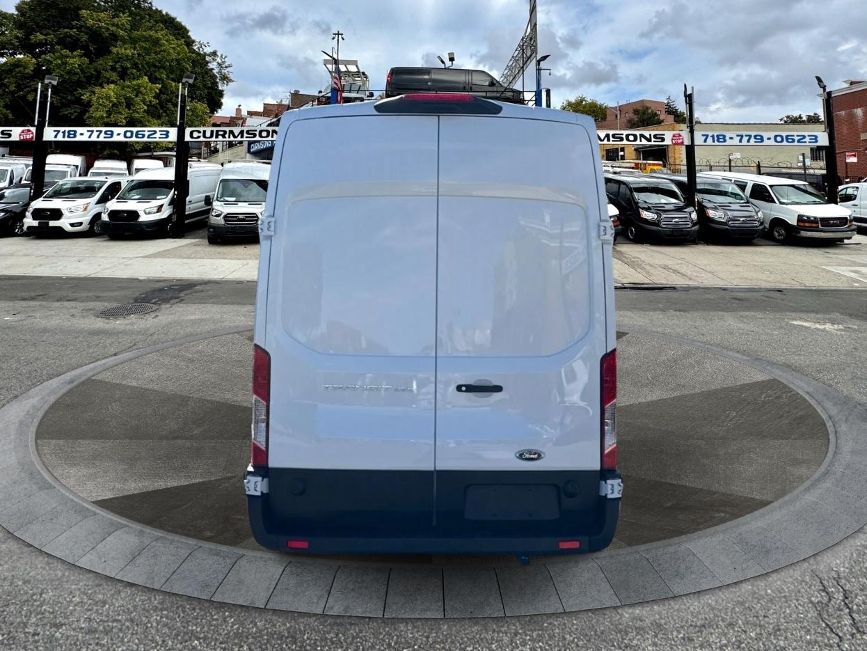 Ford Transit Cargo Van T-250 148" EL Hi Rf 9070 GVWR RWD 2025