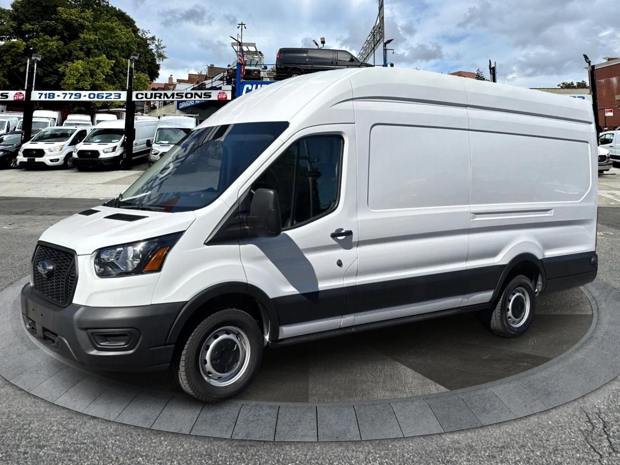 Ford Transit Cargo Van T-250 148" EL Hi Rf 9070 GVWR RWD 2025