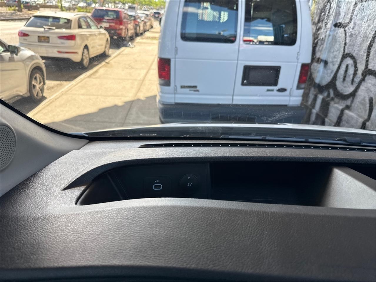 Ford Transit Cargo Van T-250 148" EL Hi Rf 9070 GVWR RWD 2025