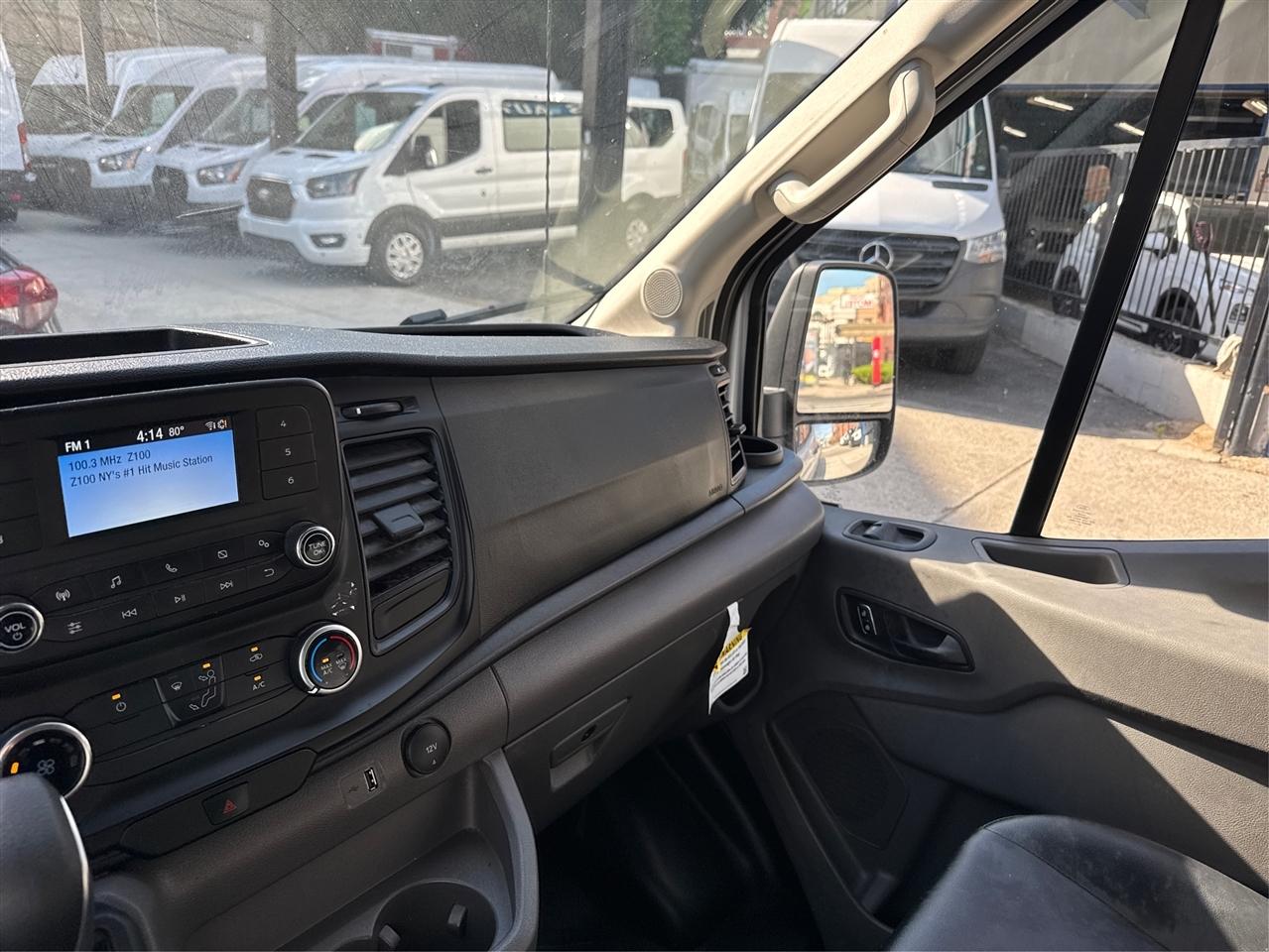 Ford Transit Cargo Van T-250 148" Med Rf 9070 GVWR RWD 2025