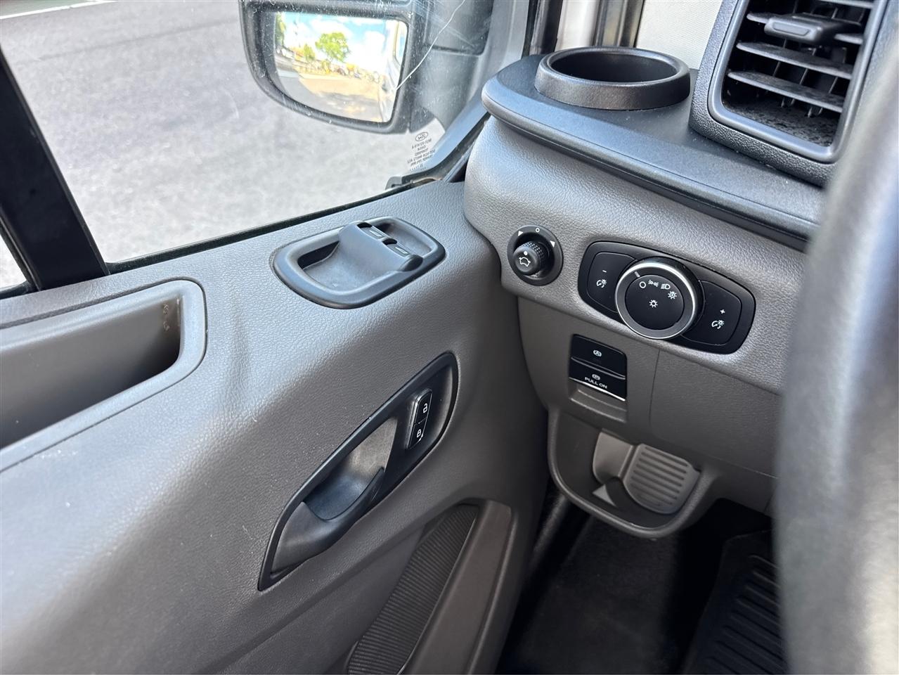 Ford Transit Cargo Van T-250 148" Med Rf 9070 GVWR RWD 2025